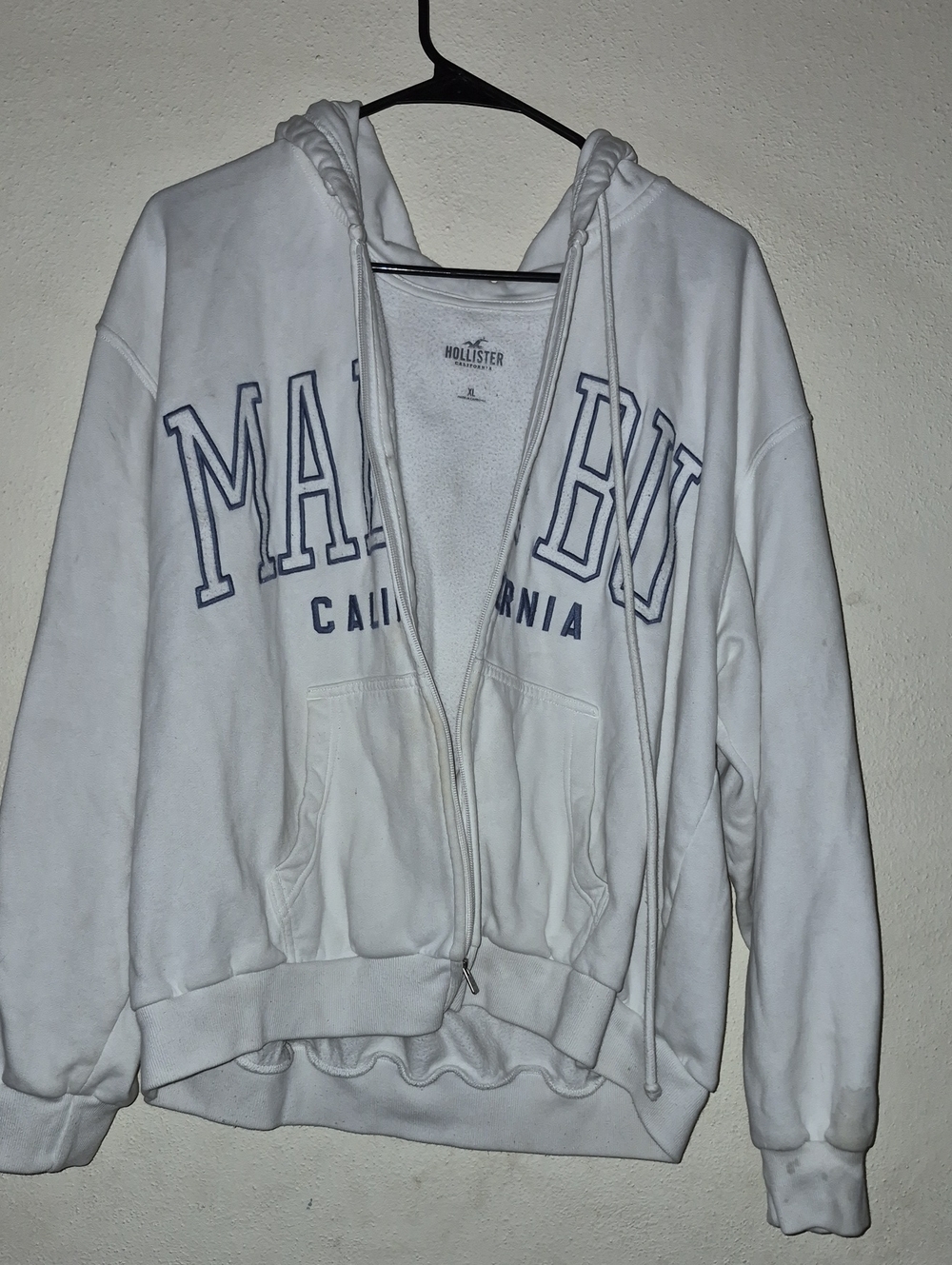 Hollister White Zip-Up Hoodie with Navy Malibu Print